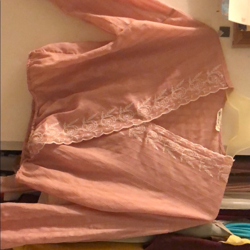 Long sleeve pink top